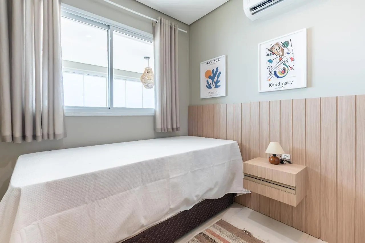 Apartamento 3 Quartos Com Vista Mar Deslumbrante, Ar-Condicionado, Wi-Fi, Cozinha Completa, Condominio Home Club Com Piscina, Sauna, Academia, Quadra De Esportes Playground Infantil, Salao De Jogos E Mini Mercado A 40M Da Praia E 1400M Do Beto Carrei Penha  Apartment Penha (Santa Catarina)
