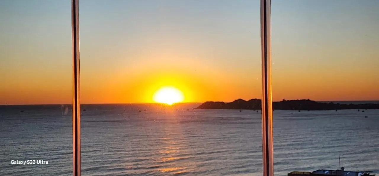Apartamento 3 Quartos Com Vista Mar Deslumbrante, Ar-Condicionado, Wi-Fi, Cozinha Completa, Condominio Home Club Com Piscina, Sauna, Academia, Quadra De Esportes Playground Infantil, Salao De Jogos E Mini Mercado A 40M Da Praia E 1400M Do Beto Carrei Penha  Penha (Santa Catarina)